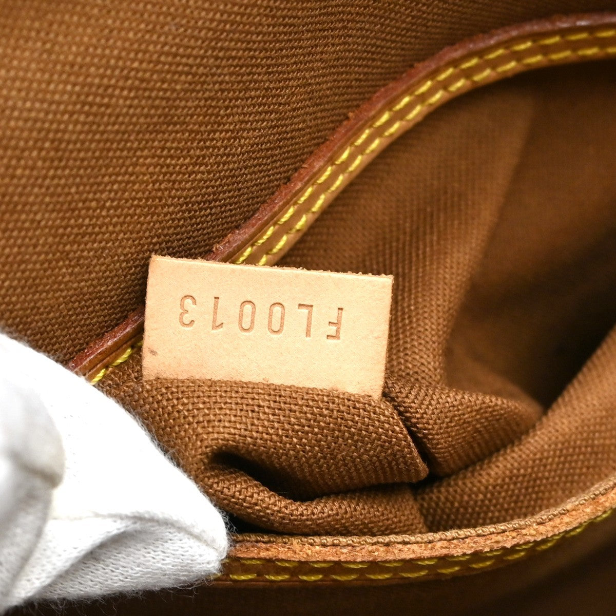 Louis Vuitton Alma Monogram Brown Canvas Handbag (Pre-Owned)