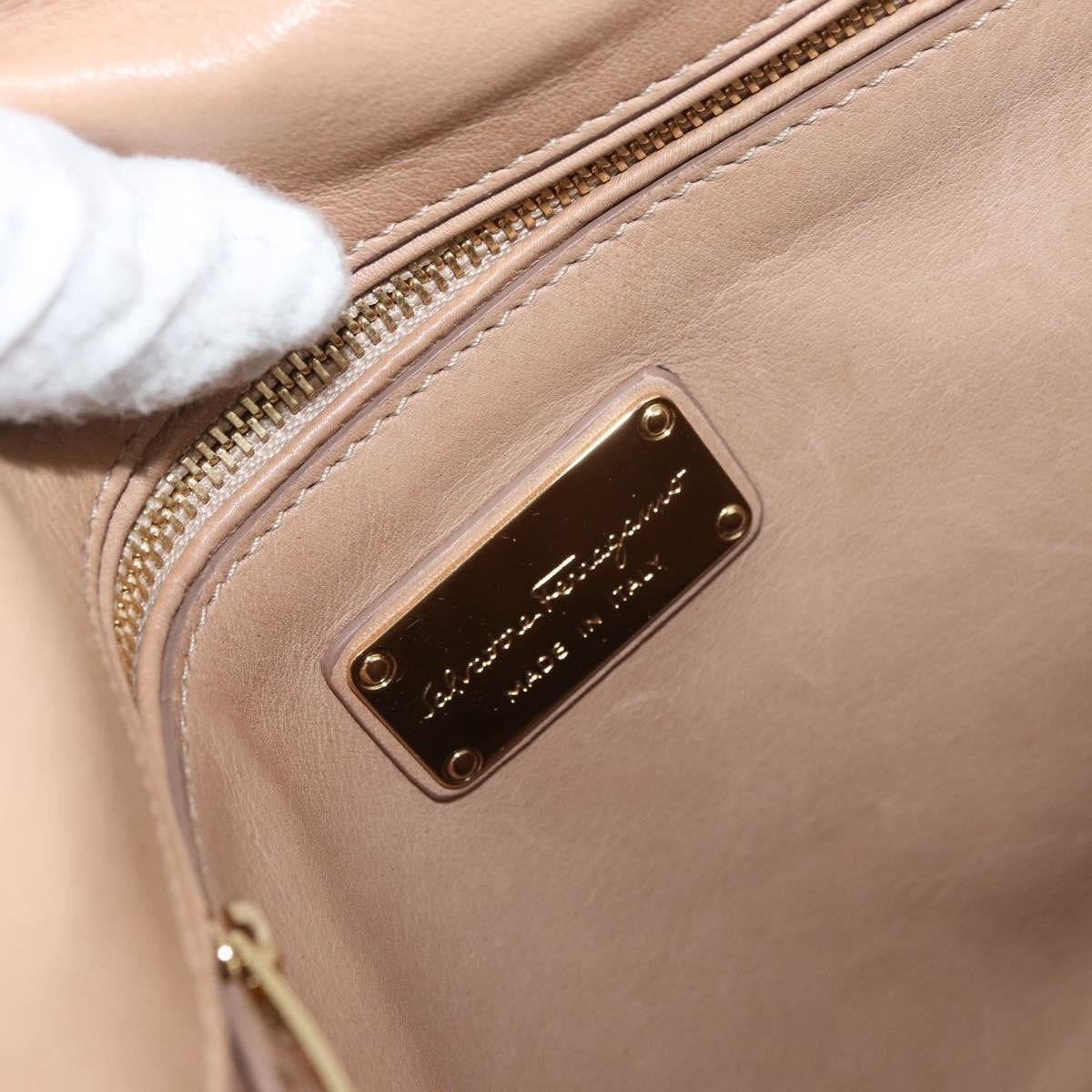 Salvatore Ferragamo Suzanna Satchel Smooth Leather Beige Leather Handbag (Pre-Owned)