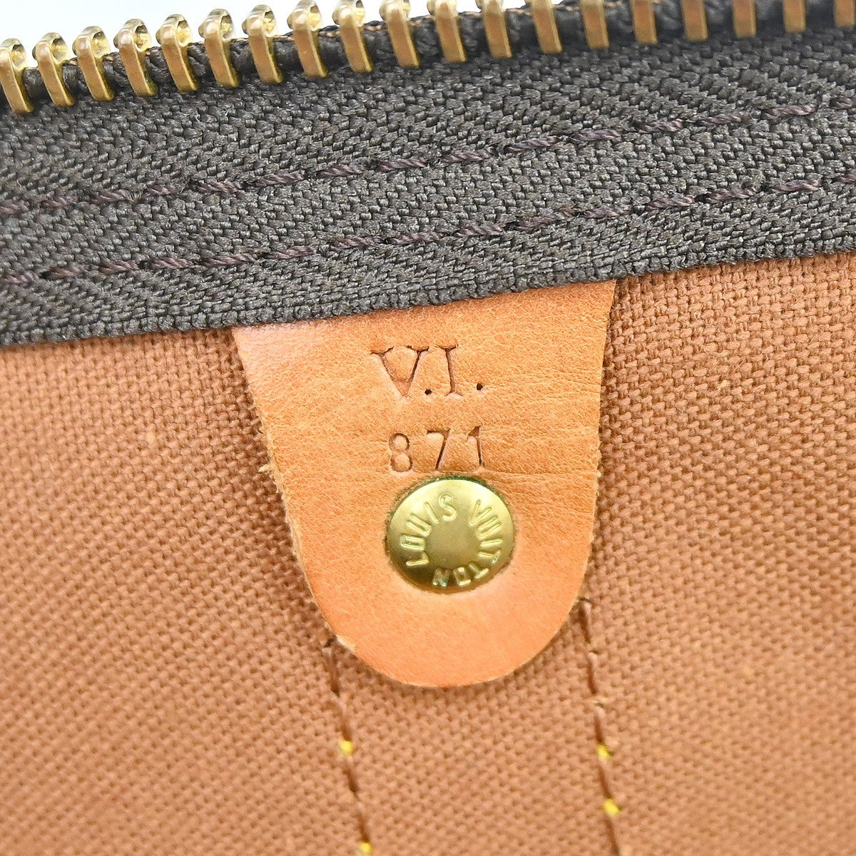 Louis Vuitton Keepall Monogram Canvas Brown Canvas Travel Bag Bag (Pre-Owned)