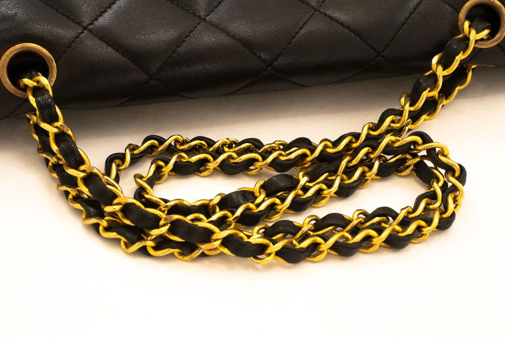 Chanel Vintage Two Tone Cc Flap Quilted Lambskin Black Leather Shoulder Bag Bag (Pre-Owned)