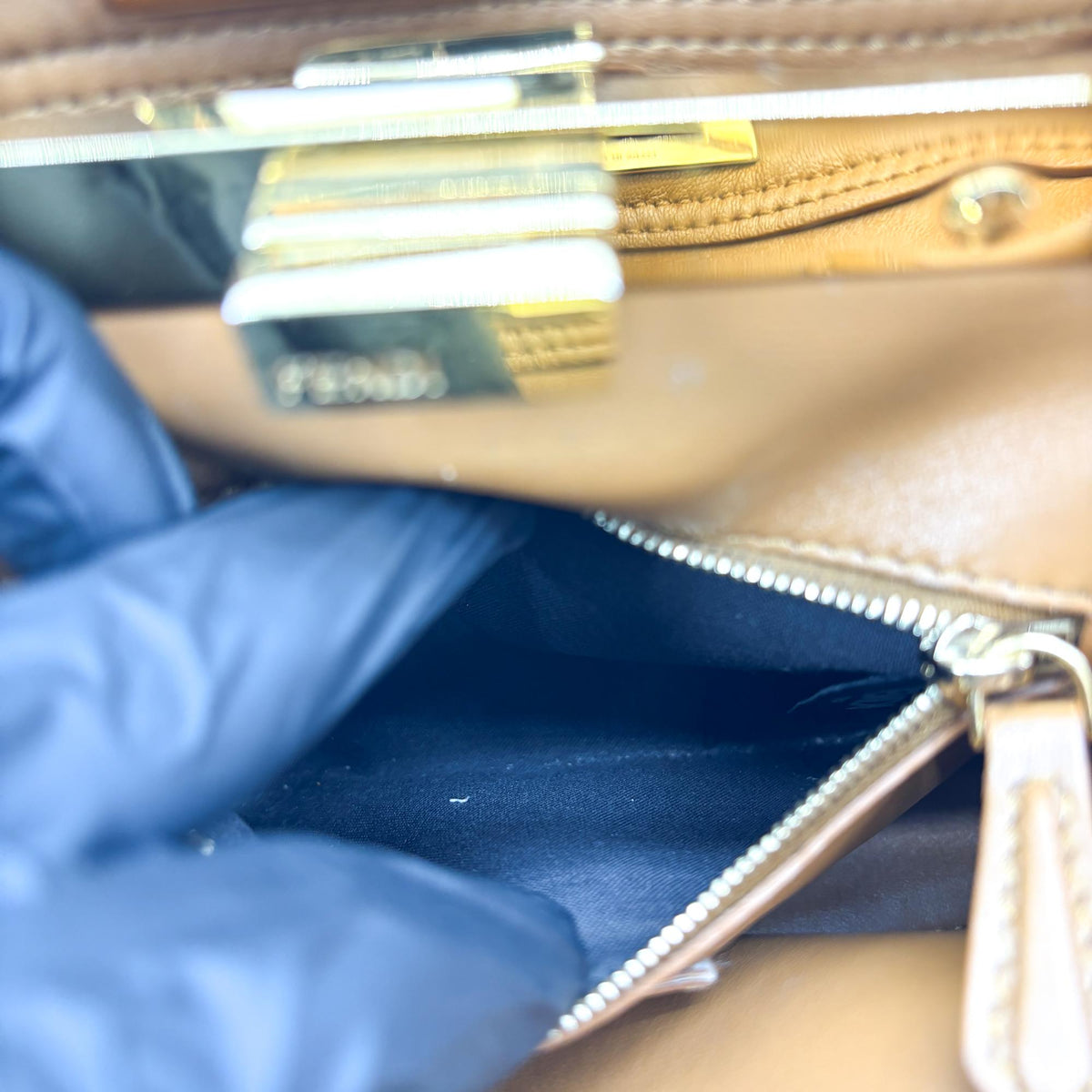 Fendi Peekaboo Whipstitch Leather Brown Leather Handbag (Pre-Owned)