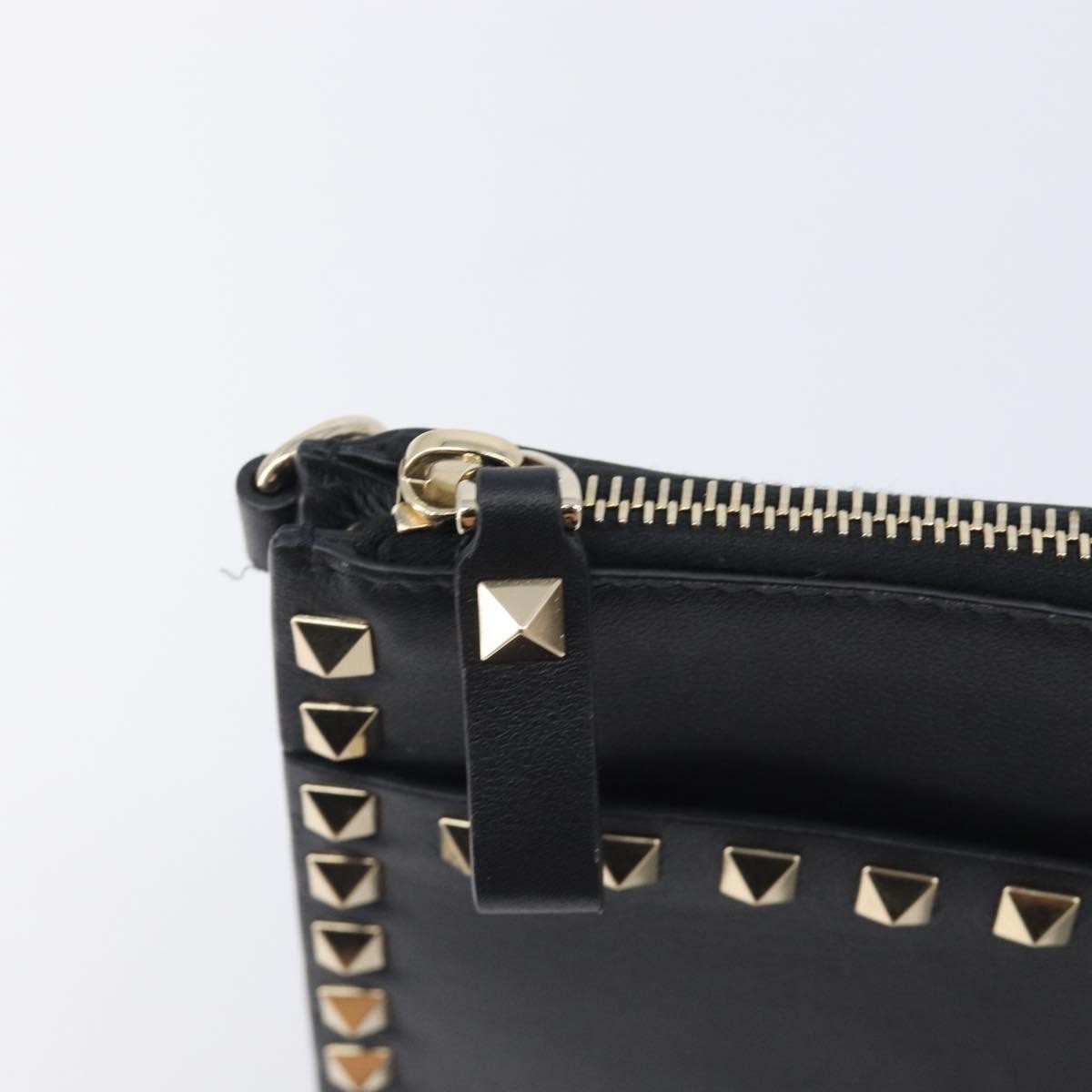 Valentino Garavani Rockstud Flat Wristlet Leather Black Leather Clutche & Pouche Bag (Pre-Owned)