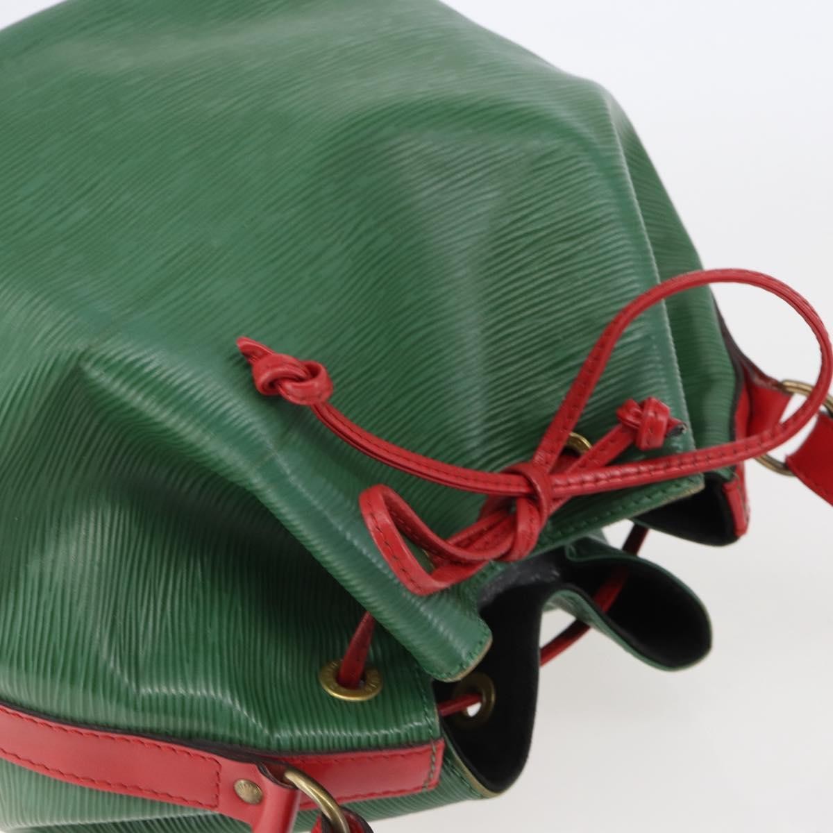 Louis Vuitton Bicolor Petit Noe Epi Leather Green Leather Bag (Pre-Owned)
