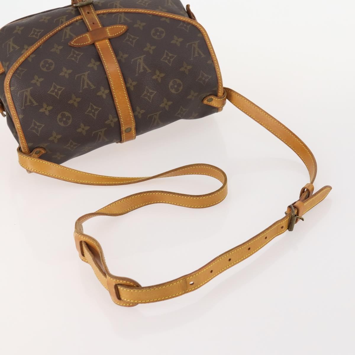 Louis Vuitton Saumur Monogram Canvas Brown Canvas Shoulder Bag Bag (Pre-Owned)