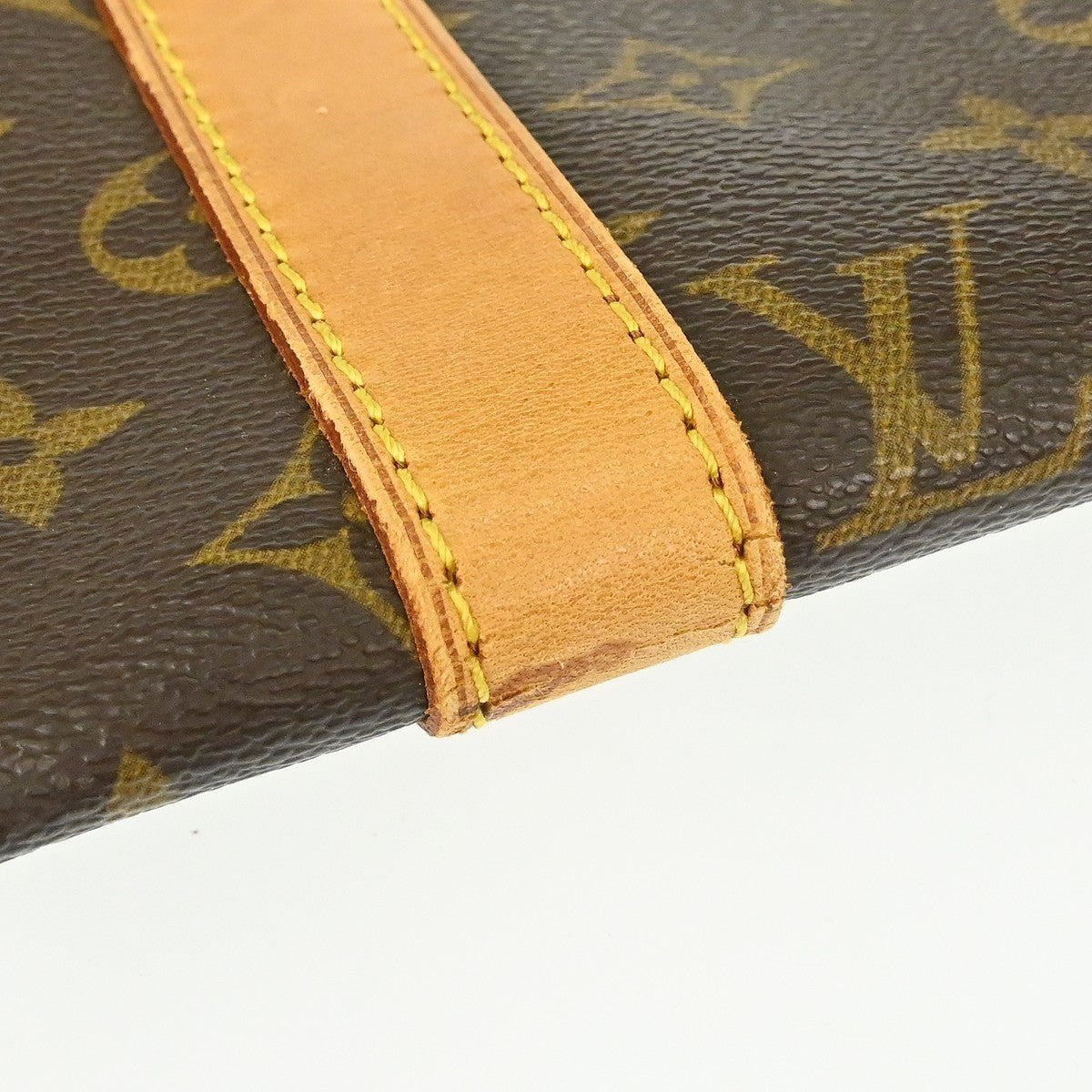 Louis Vuitton Keepall Monogram Canvas Brown Canvas Travel Bag Bag (Pre-Owned)