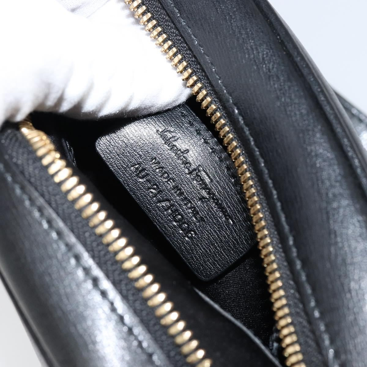 Salvatore Ferragamo City Camera Leather Black Leather Shoulder Bag Bag (Pre-Owned)