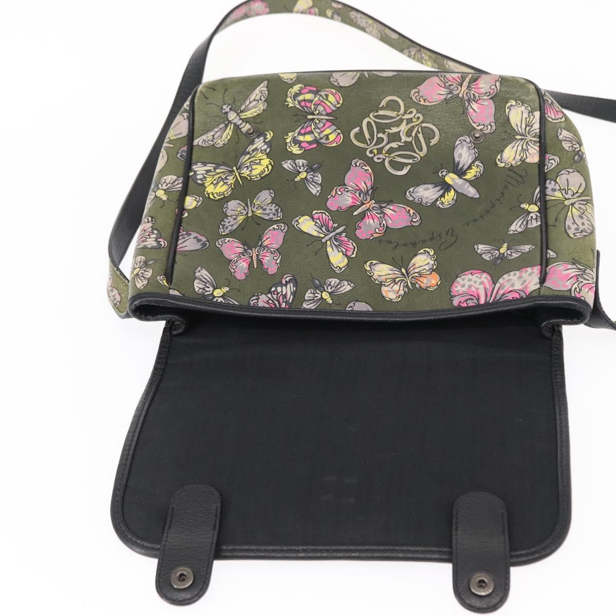 Loewe Messenger Printed Leather Green Leather Handbag (Pre-Owned)