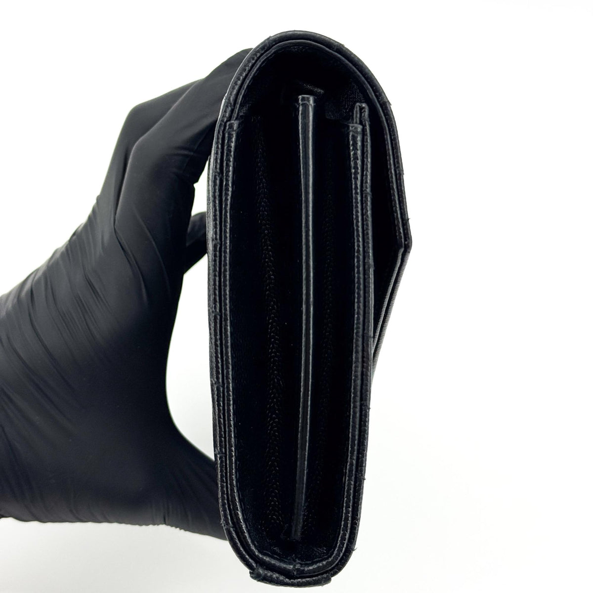 Saint Laurent Classic Monogram Wallet On Chain Matelasse Chevron Leather Black Leather Crossbody Bag Bag (Pre-Owned)