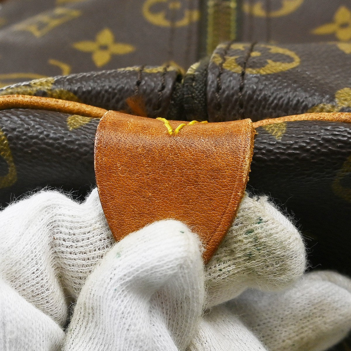 Louis Vuitton Keepall Monogram Brown Canvas Travel Bag Bag (Pre-Owned)