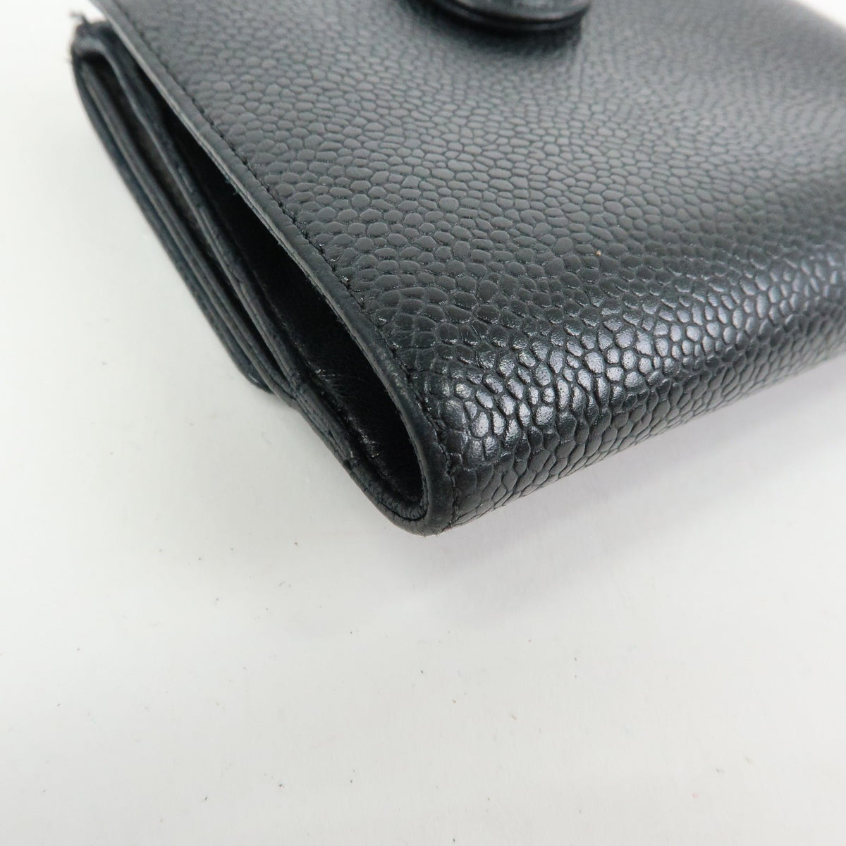 Chanel Vintage Timeless Bifold Caviar Black Leather Wallets Accessory (Pre-Owned)