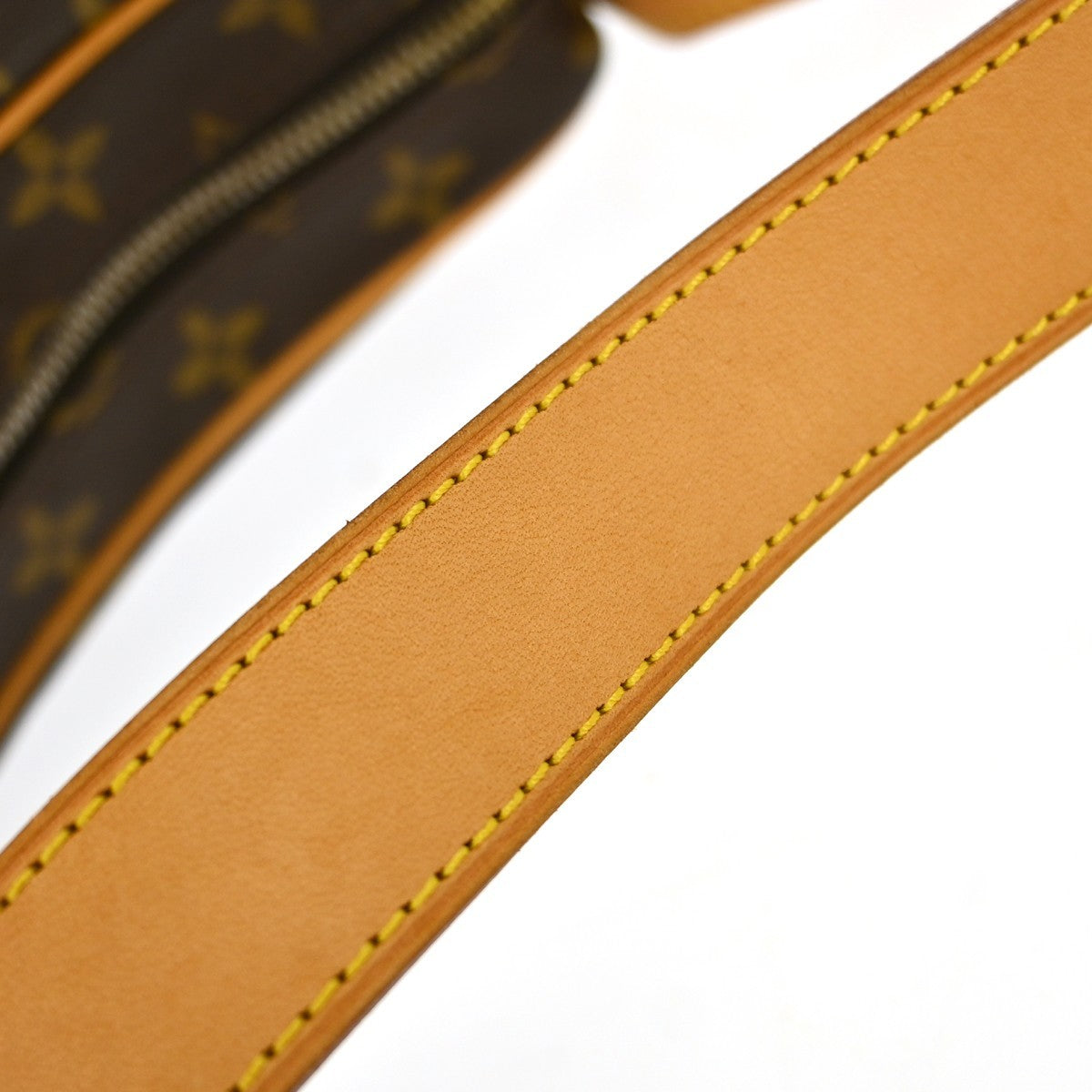 Louis Vuitton Croissant Monogram Brown Canvas Shoulder Bag Bag (Pre-Owned)