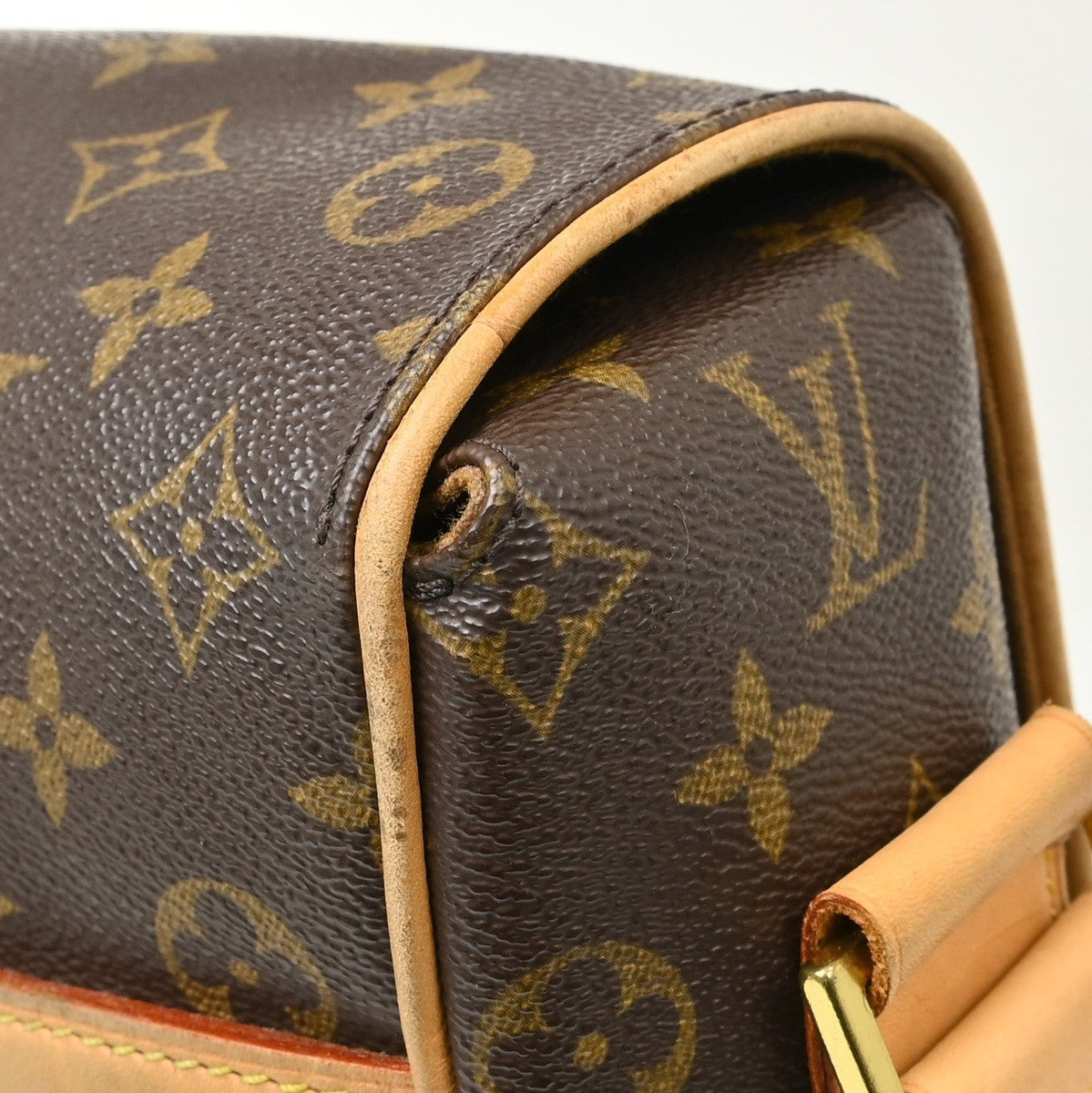 Louis Vuitton Abbesses Messenger Monogram Canvas Brown Canvas Handbag (Pre-Owned)
