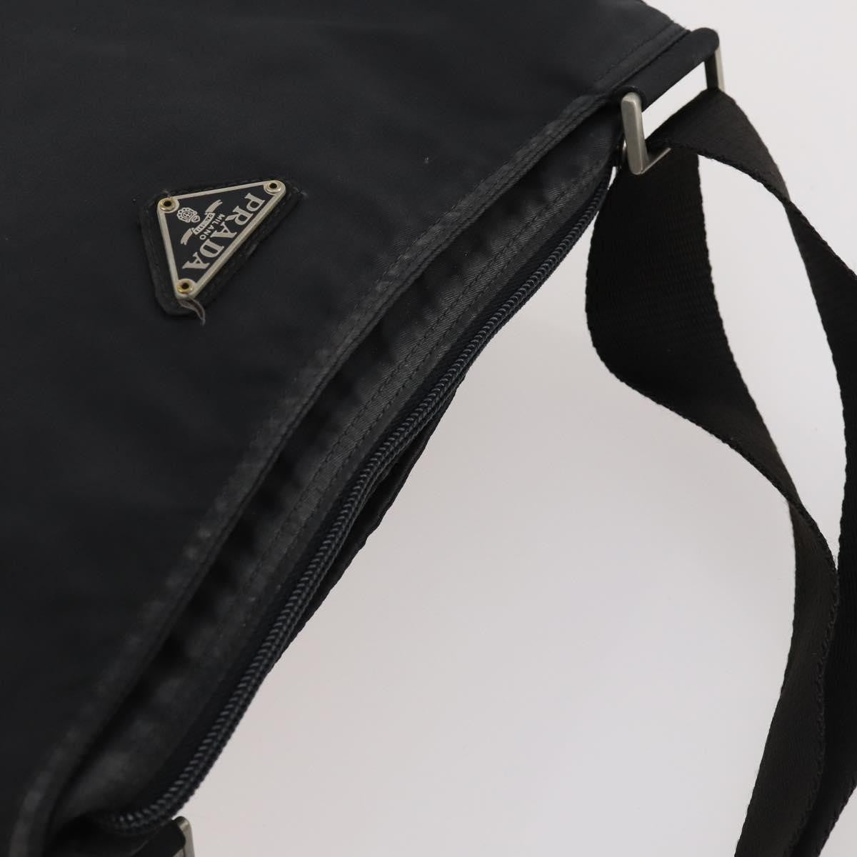 Prada Flat Messenger Tessuto Black Nylon Shoulder Bag Bag (Pre-Owned)