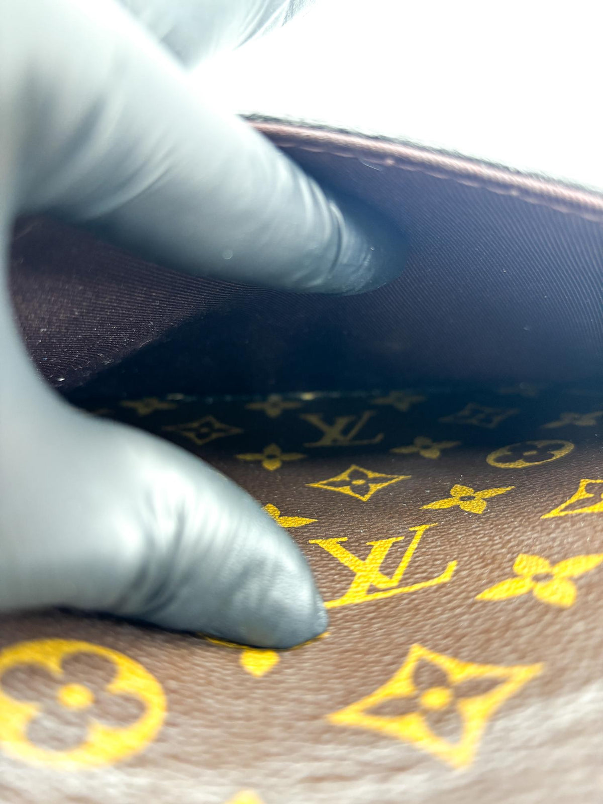 Louis Vuitton Cluny Top Handle Monogram Canvas Brown Canvas Handbag (Pre-Owned)