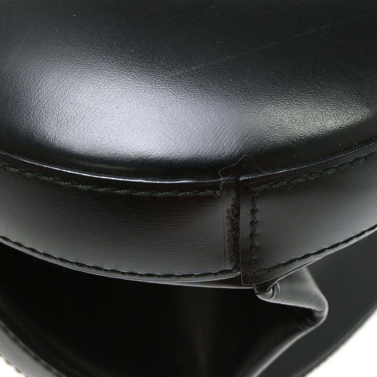 Loewe Vintage Anagram Leather Black Leather Handbag (Pre-Owned)