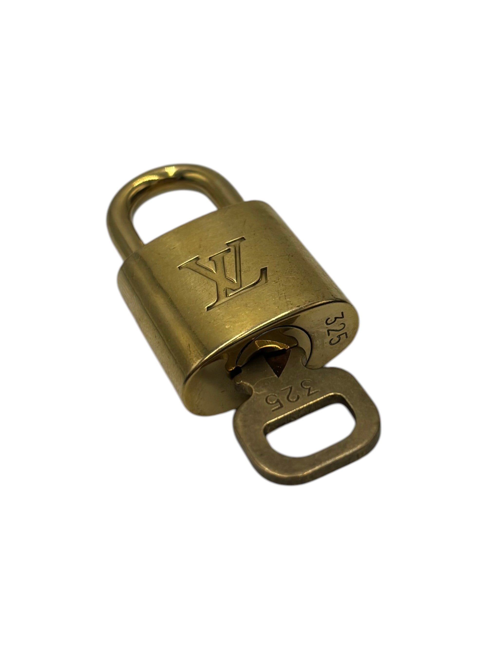 Louis Vuitton Padlock And Key Logo Cufflinks Metal Gold Metal Charms And Keychains Accessory (Pre-Owned)
