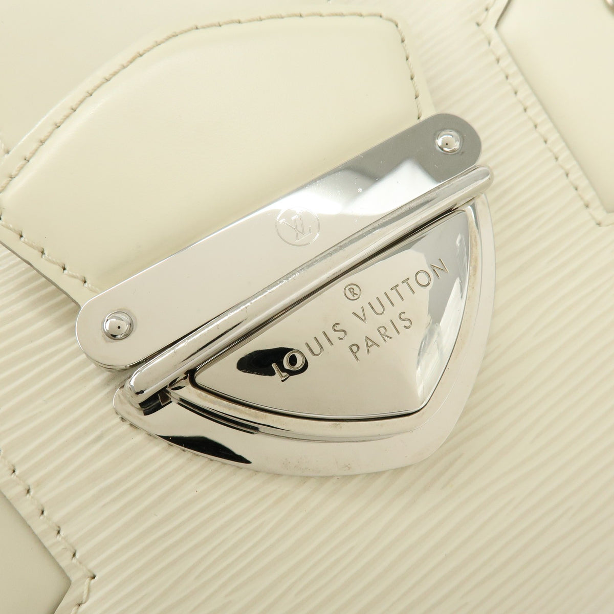 Louis Vuitton Montaigne Bowling Epi Leather White Leather Handbag (Pre-Owned)