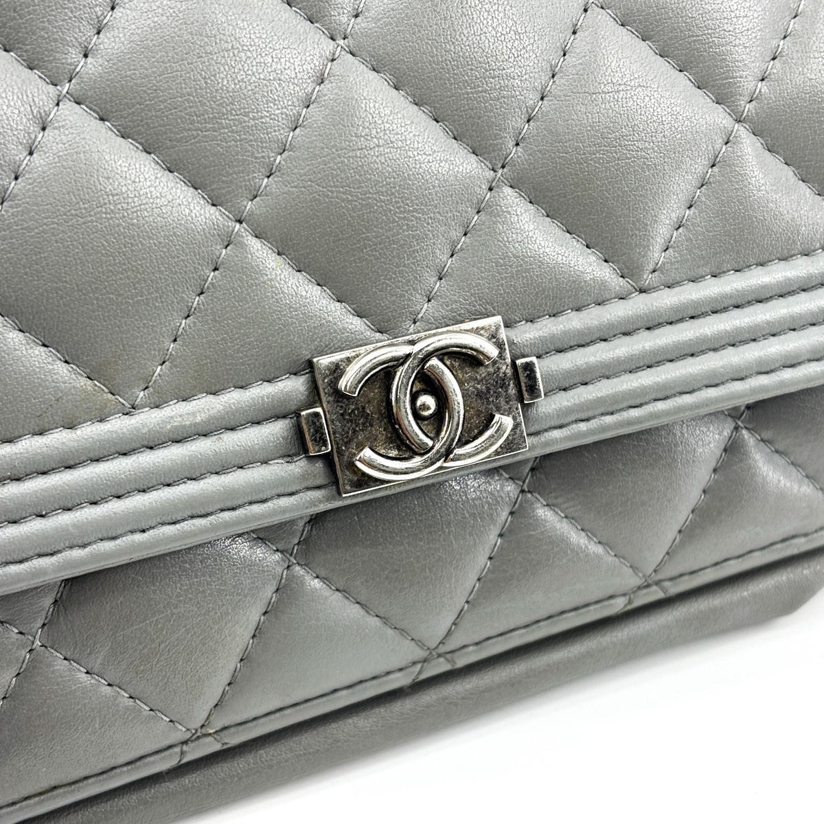 Chanel Boy Clutch Quilted Leather Gray Leather Shoulder Bag Bag (Pre-Owned)