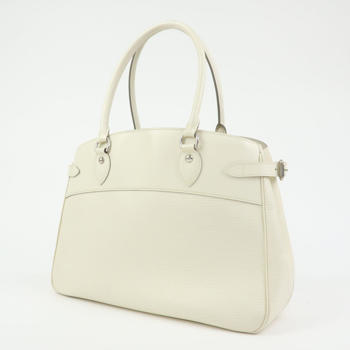 Louis Vuitton Passy Epi Leather White Leather Tote Bag Bag (Pre-Owned)