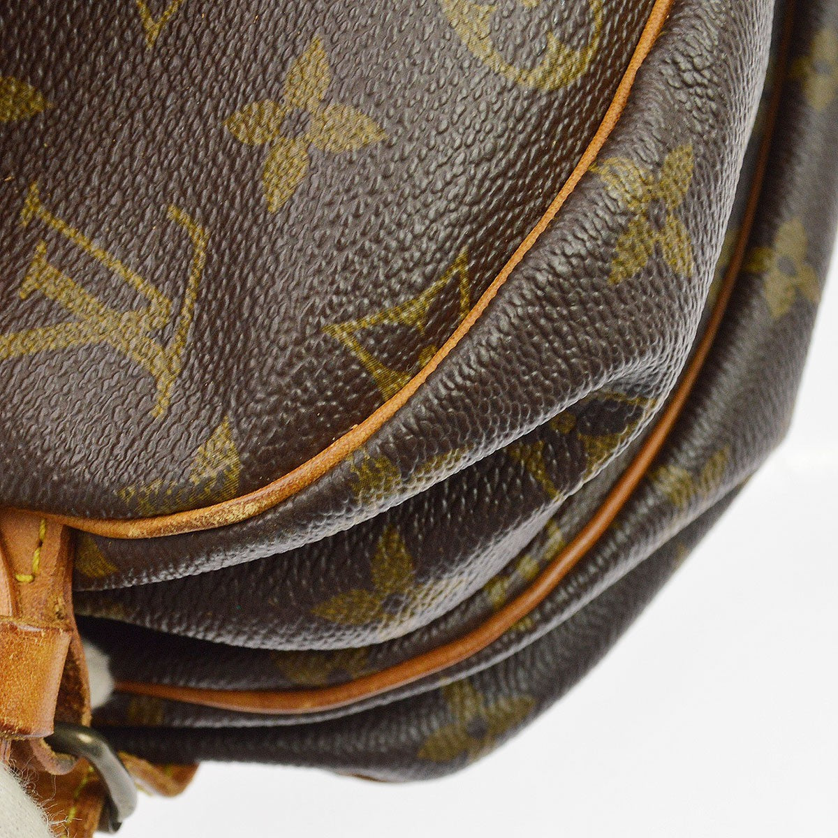 Louis Vuitton Saumur Monogram Canvas Brown Canvas Shoulder Bag Bag (Pre-Owned)