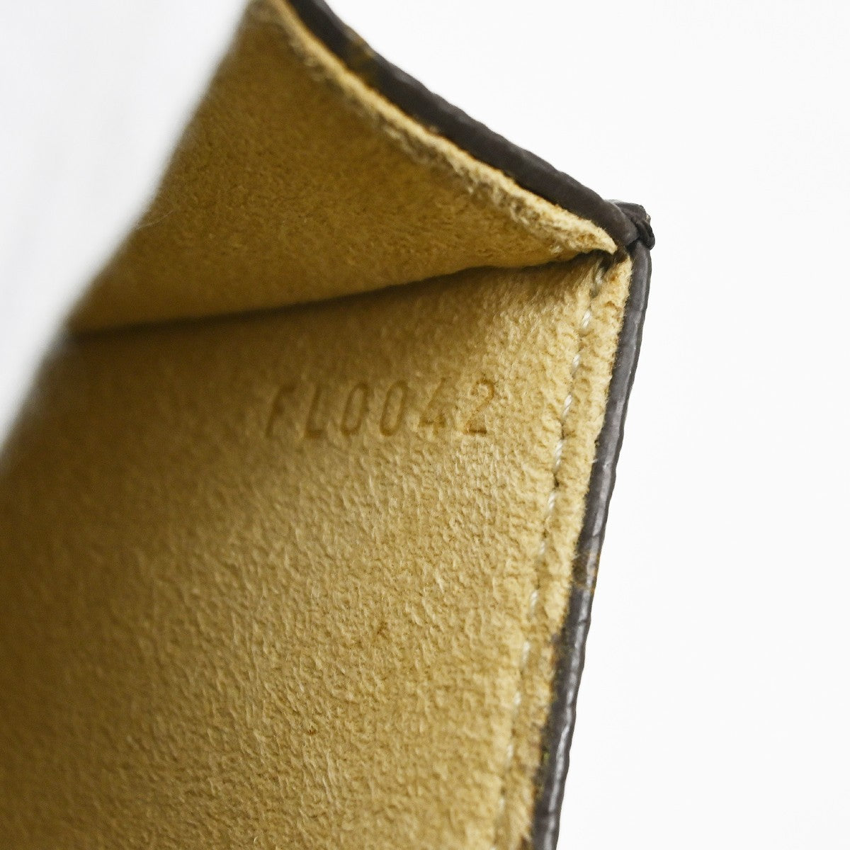 Louis Vuitton Florentine Canvas Brown Canvas Clutche & Pouche Bag (Pre-Owned)