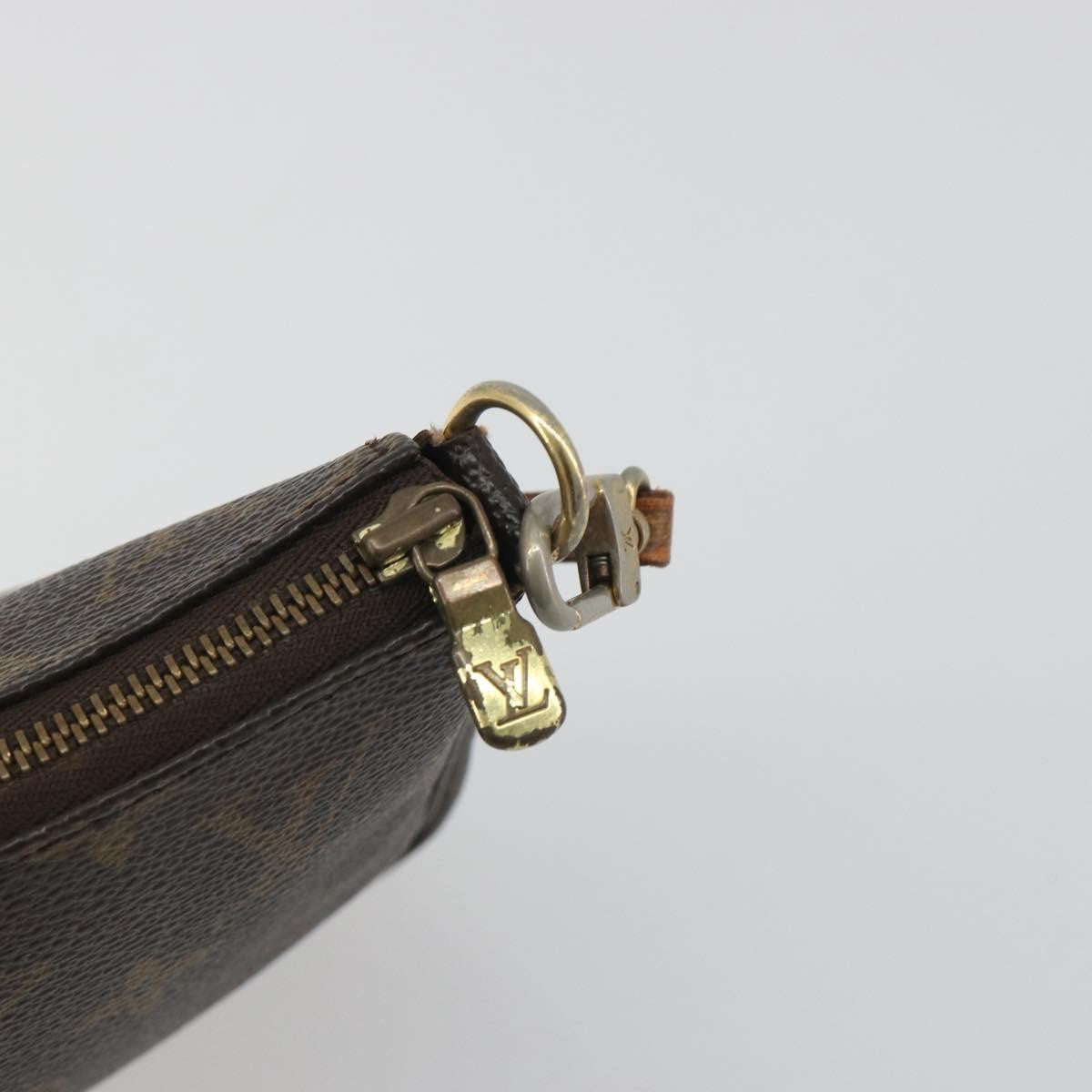 Louis Vuitton Pochette Accessoires Monogram Brown Canvas Clutche & Pouche Bag (Pre-Owned)