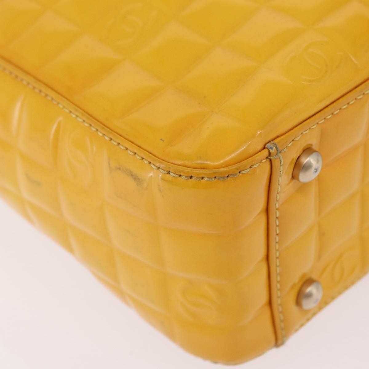 Chanel Chocolate Bar Cc Quilted Patent Yellow Patent_Leather Tote Bag Bag (Pre-Owned)
