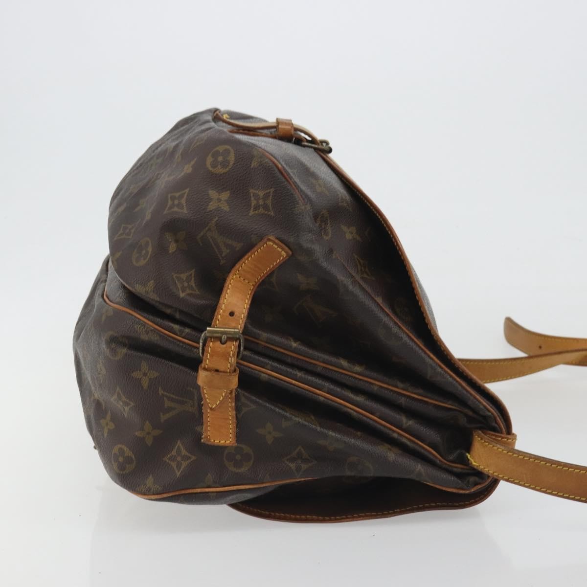 Louis Vuitton Saumur Monogram Canvas Brown Canvas Handbag (Pre-Owned)