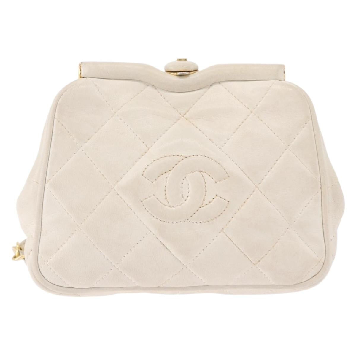 Chanel Vintage Diamond Cc Tassel Quilted Leather White Leather Shoulder Bag Bag (Pre-Owned)