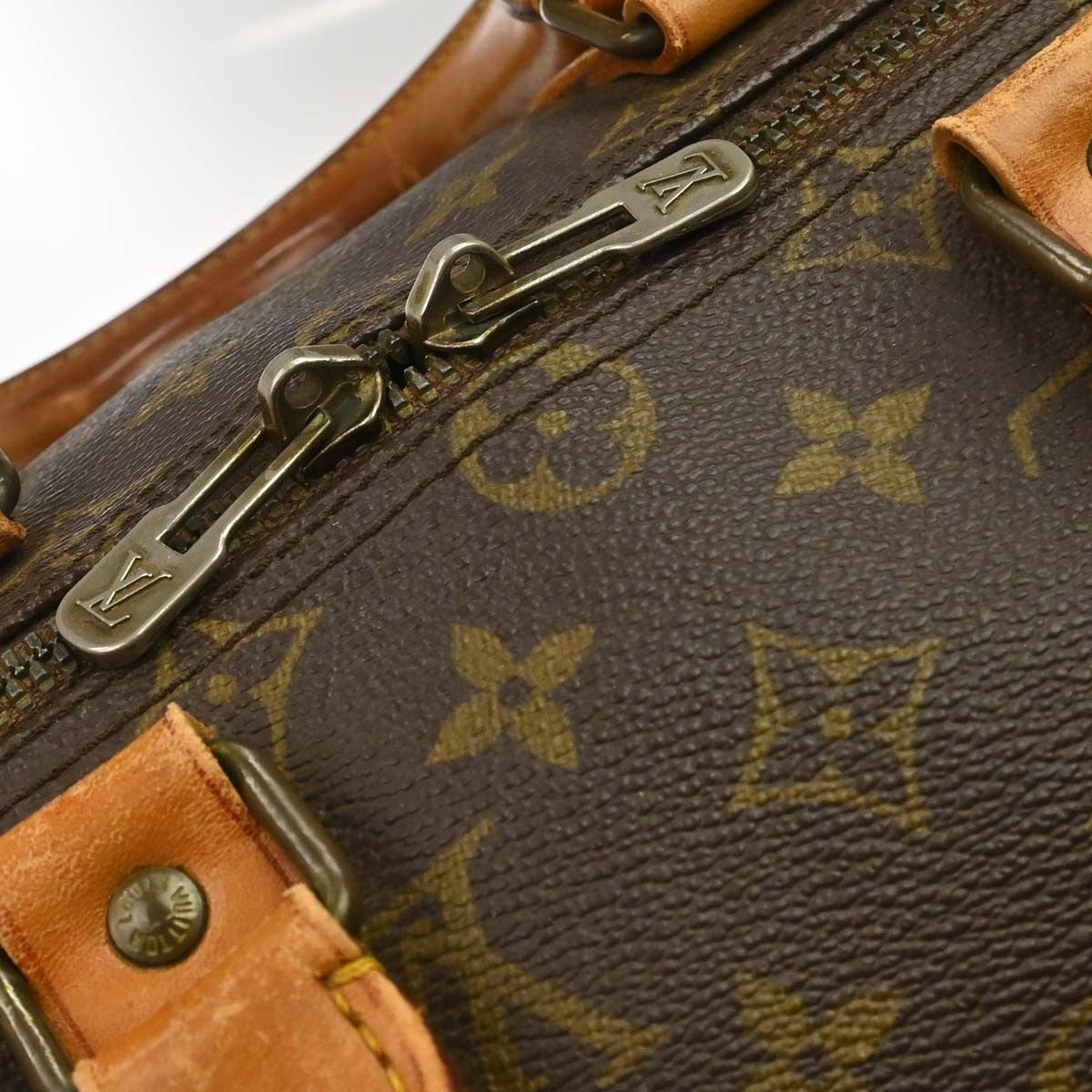 Louis Vuitton Keepall Monogram Canvas Brown Canvas Travel Bag Bag (Pre-Owned)