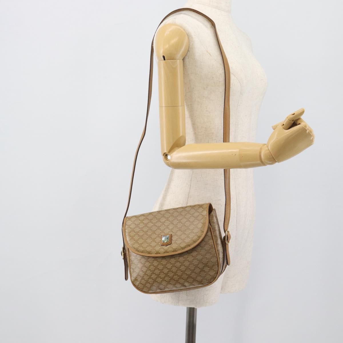 Celine Vintage Macadam Canvas Beige Canvas Shoulder Bag Bag (Pre-Owned)