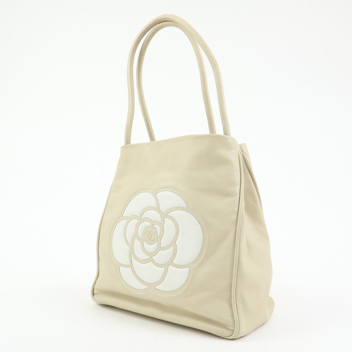 Chanel Camellia Lambskin Beige Leather Tote Bag Bag (Pre-Owned)