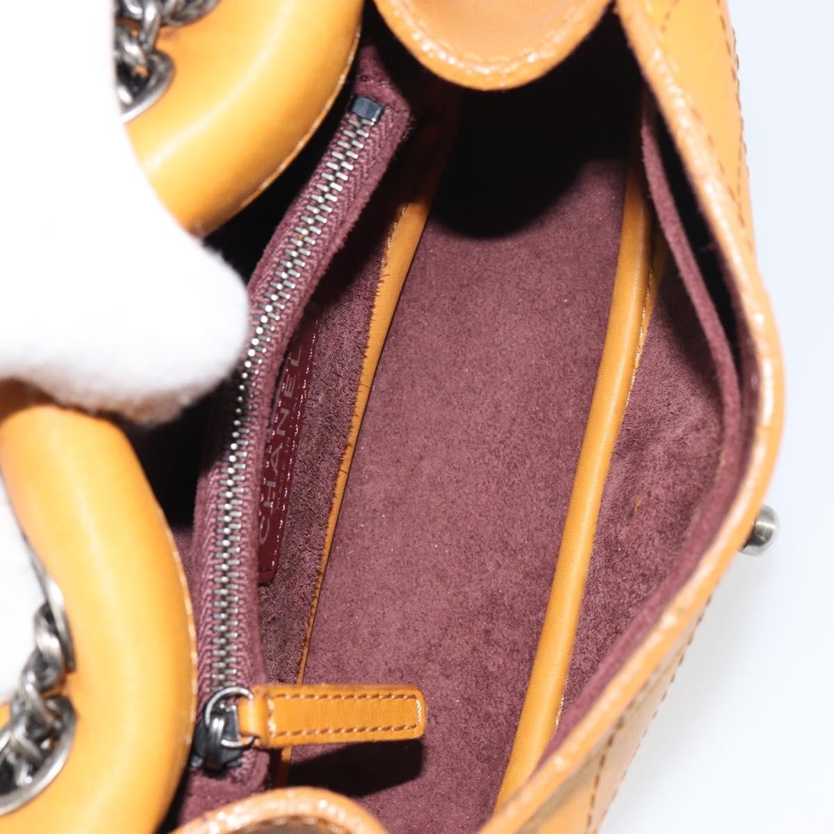 Chanel Chain Flap Quilted Leather Orange Leather Shoulder Bag Bag (Pre-Owned)