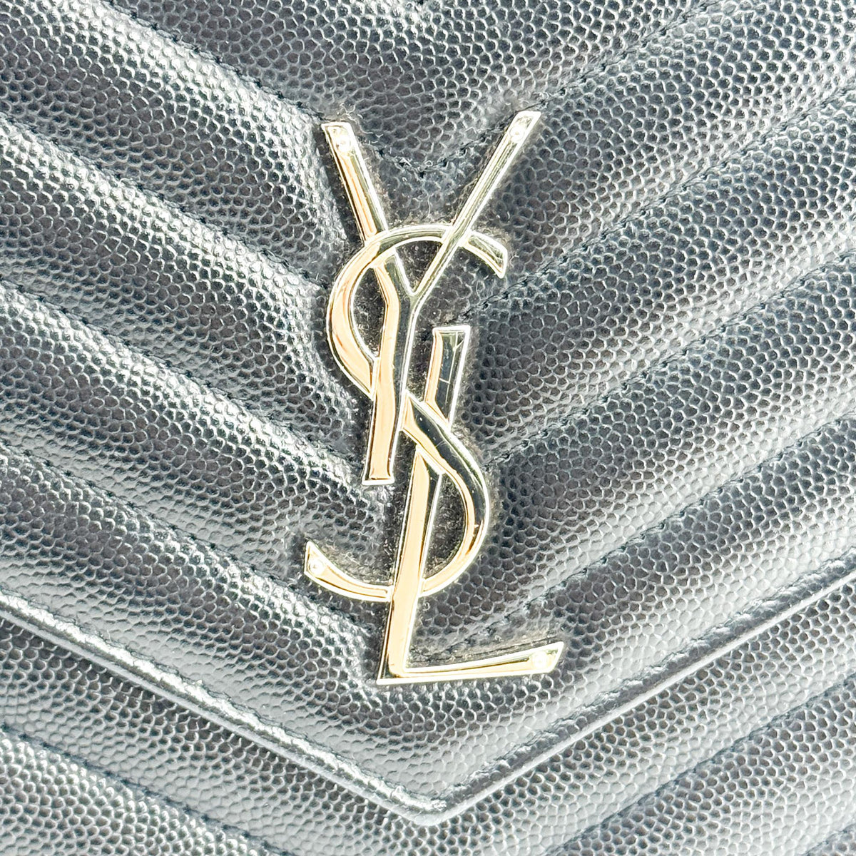 Saint Laurent Classic Monogram Wallet On Chain Matelasse Chevron Leather Black Leather Crossbody Bag Bag (Pre-Owned)