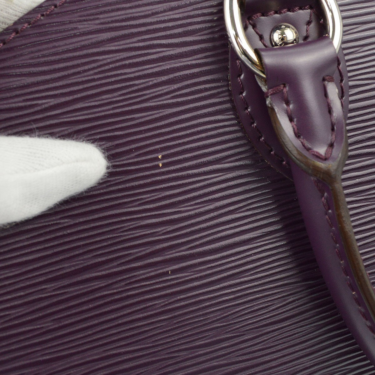 Louis Vuitton Pont Neuf Nm Electric Epi Leather Purple Leather Handbag (Pre-Owned)