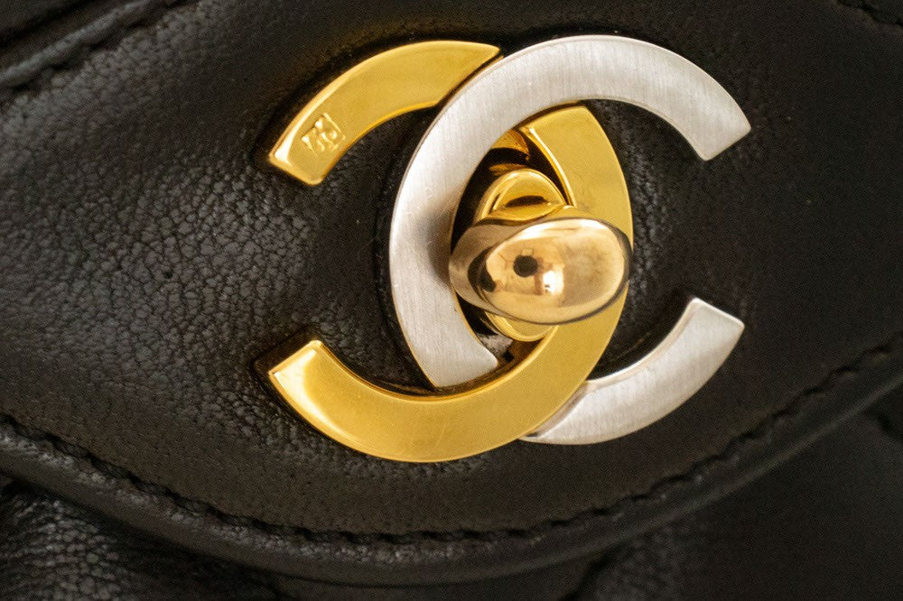 Chanel Vintage Two Tone Cc Flap Quilted Lambskin Black Leather Shoulder Bag Bag (Pre-Owned)