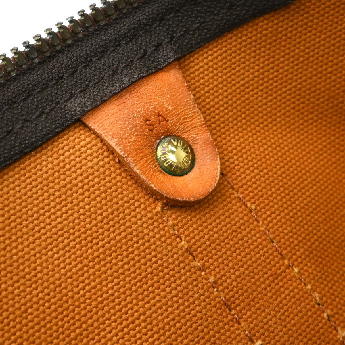 Louis Vuitton Keepall Monogram Canvas Brown Canvas Travel Bag Bag (Pre-Owned)