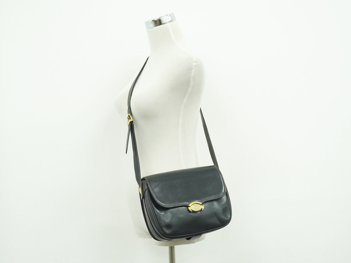 Gucci Vintage Leather Navy Leather Shoulder Bag Bag (Pre-Owned)