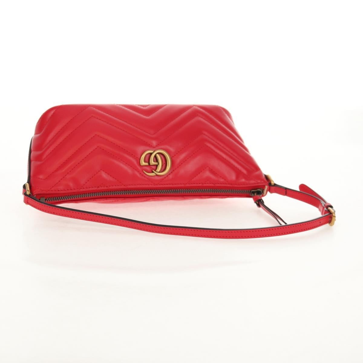 Gucci Gg Marmont Pochette Shoulder Matelasse Leather Red Leather Clutche & Pouche Bag (Pre-Owned)
