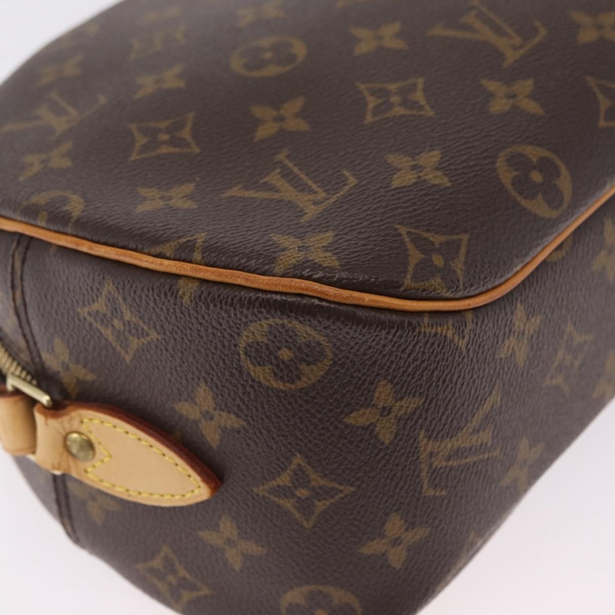 Louis Vuitton Blois Monogram Canvas Brown Canvas Handbag (Pre-Owned)