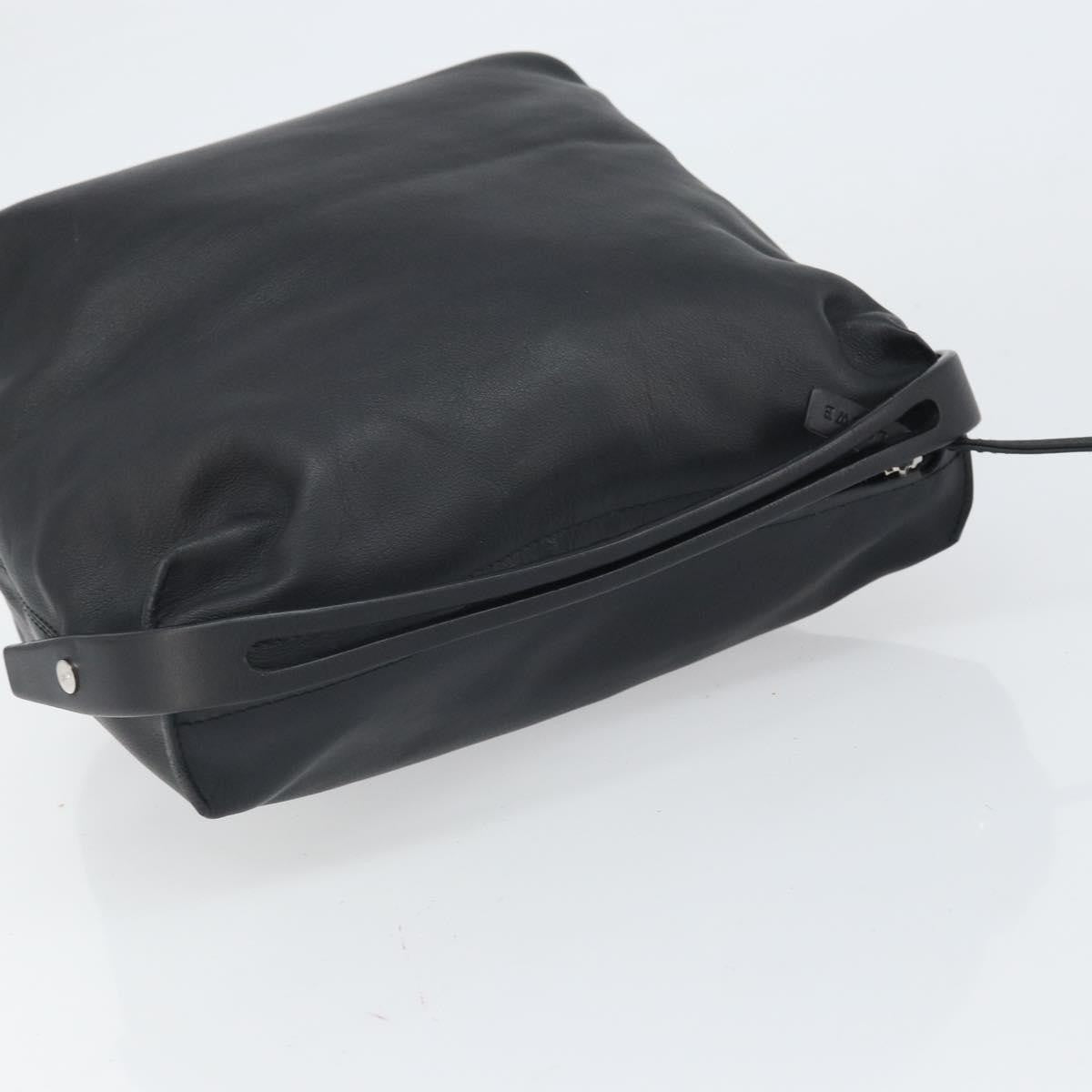 Loewe Vintage Leather Black Leather Handbag (Pre-Owned)