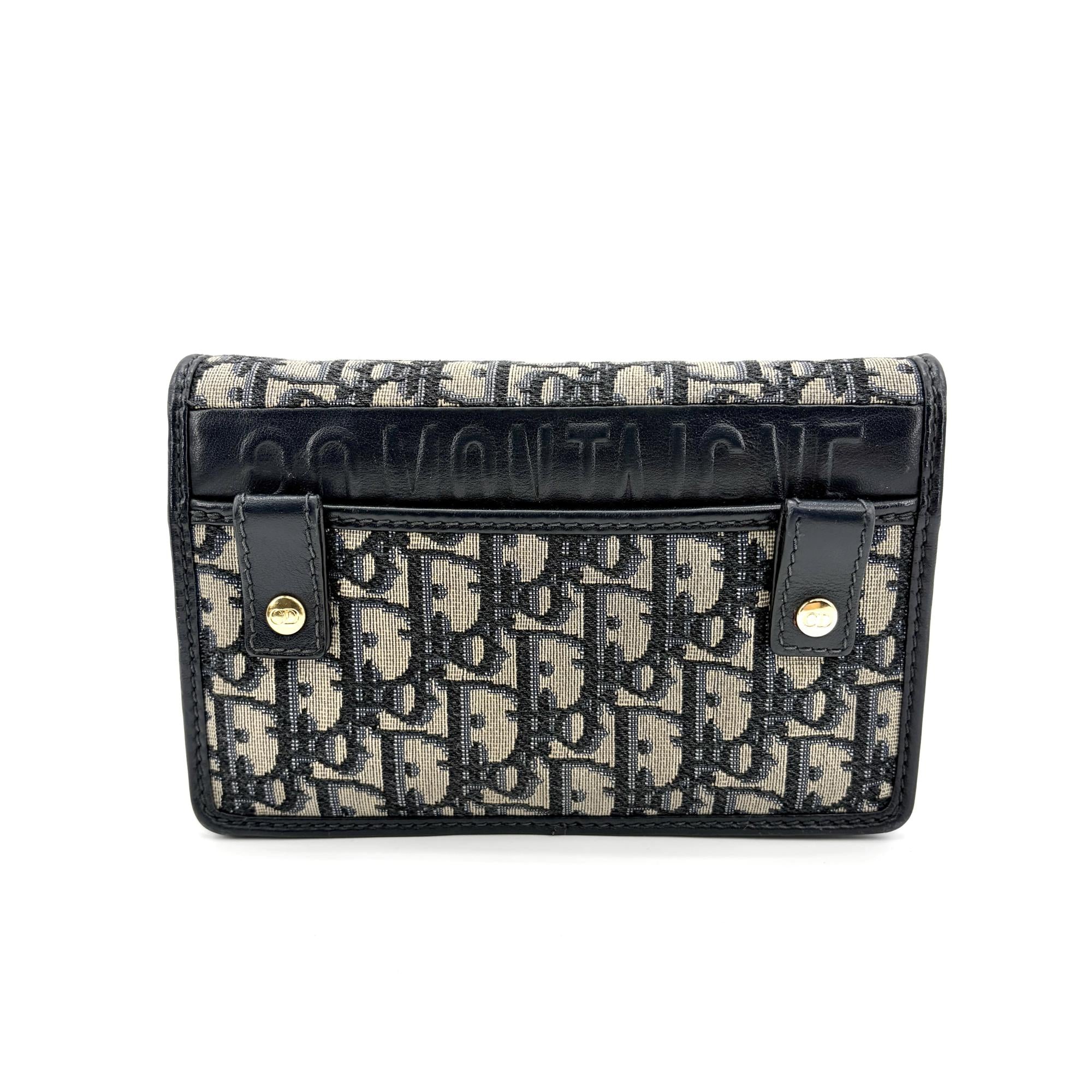 Christian Dior 30 Montaigne 2-In-1 Oblique Canvas Beige Canvas Clutche & Pouche Bag (Pre-Owned)