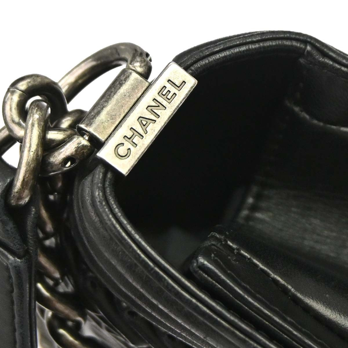 Chanel Boy Flap 3D Pleated Leather Black Leather Shoulder Bag Bag (Pre-Owned)