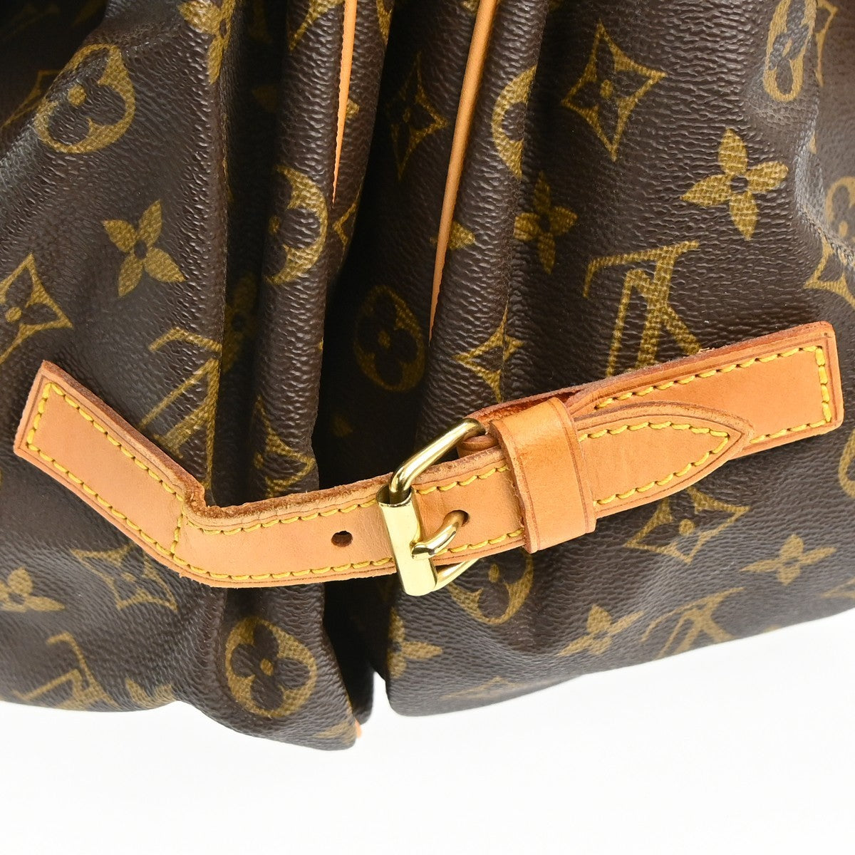Louis Vuitton Saumur Monogram Brown Canvas Shoulder Bag Bag (Pre-Owned)