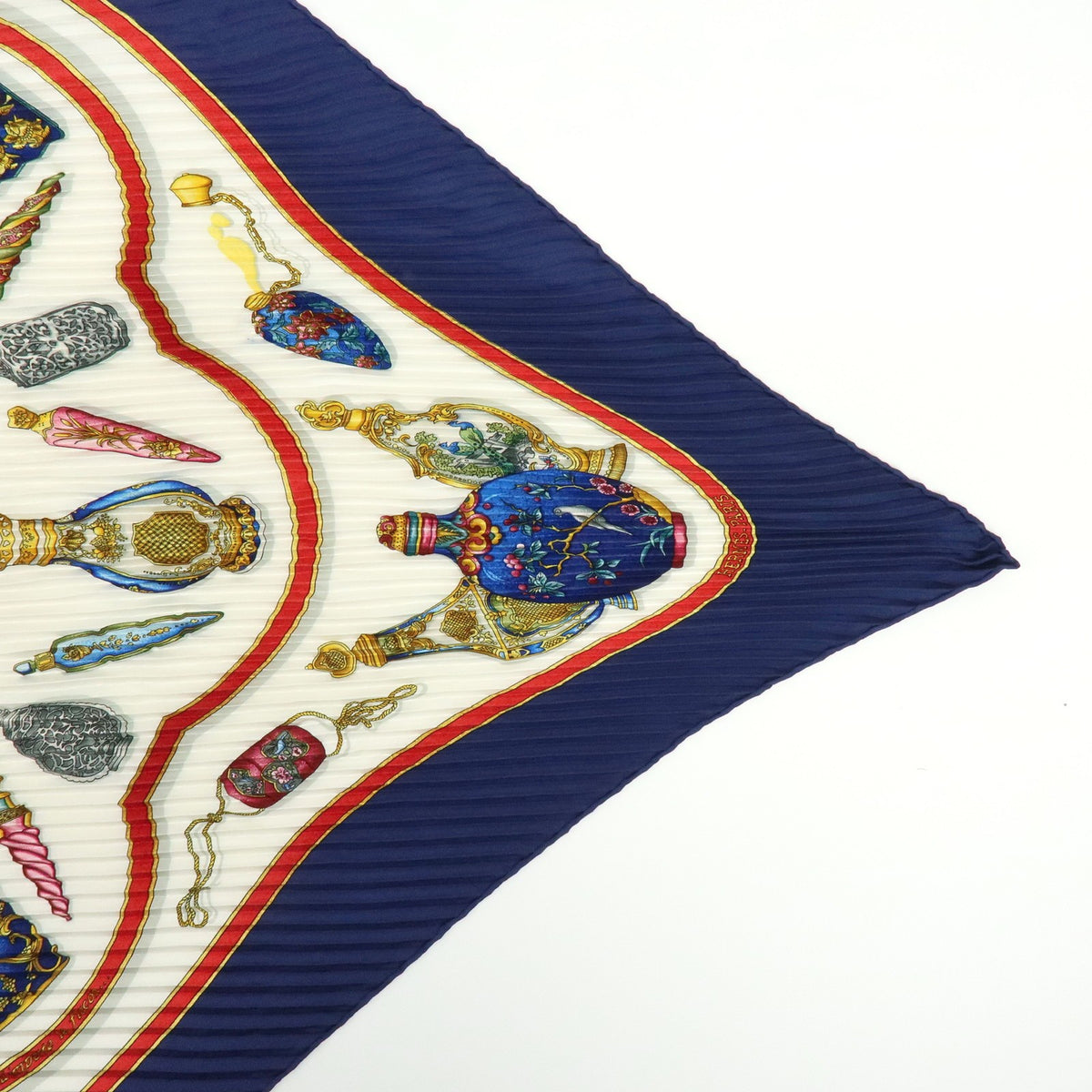 Hermes Carré 90 Pleated Silk Navy Silk Scarve & Shawl Accessory (Pre-Owned)