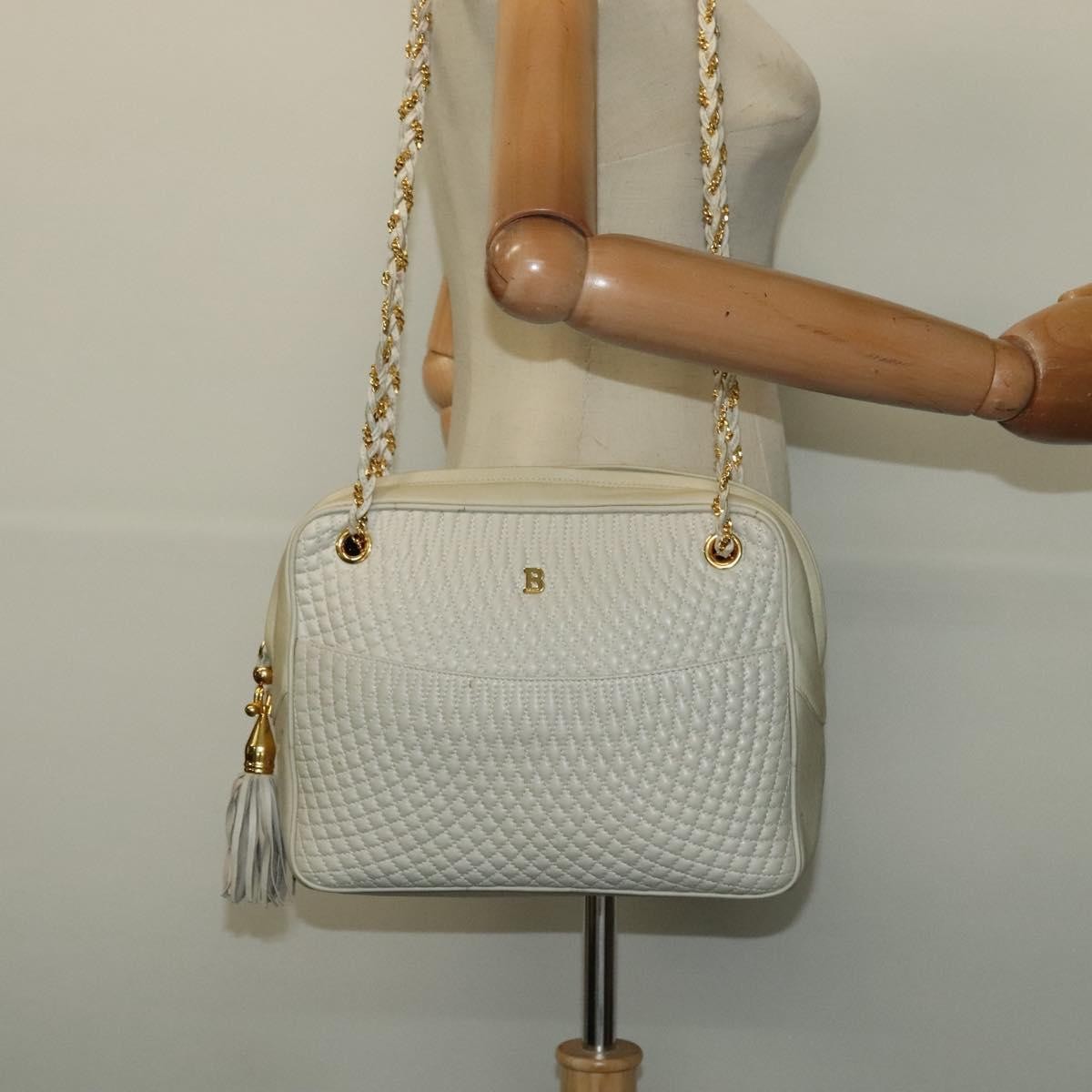 Bally Vintage Chain Quilted Leather Ecru Leather Shoulder Bag Bag (Pre-Owned)