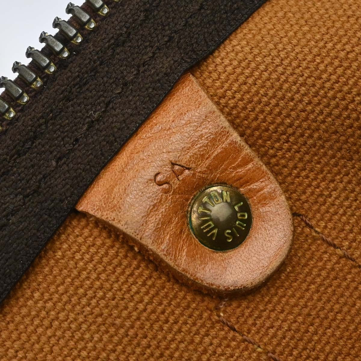 Louis Vuitton Keepall Monogram Canvas Brown Canvas Travel Bag Bag (Pre-Owned)