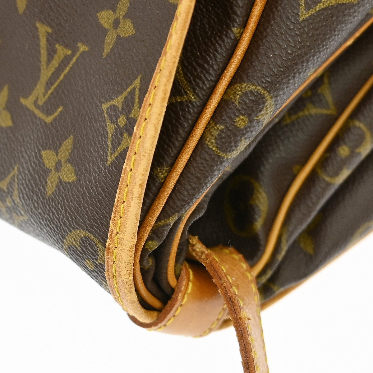 Louis Vuitton Saumur Monogram Canvas Brown Canvas Shoulder Bag Bag (Pre-Owned)