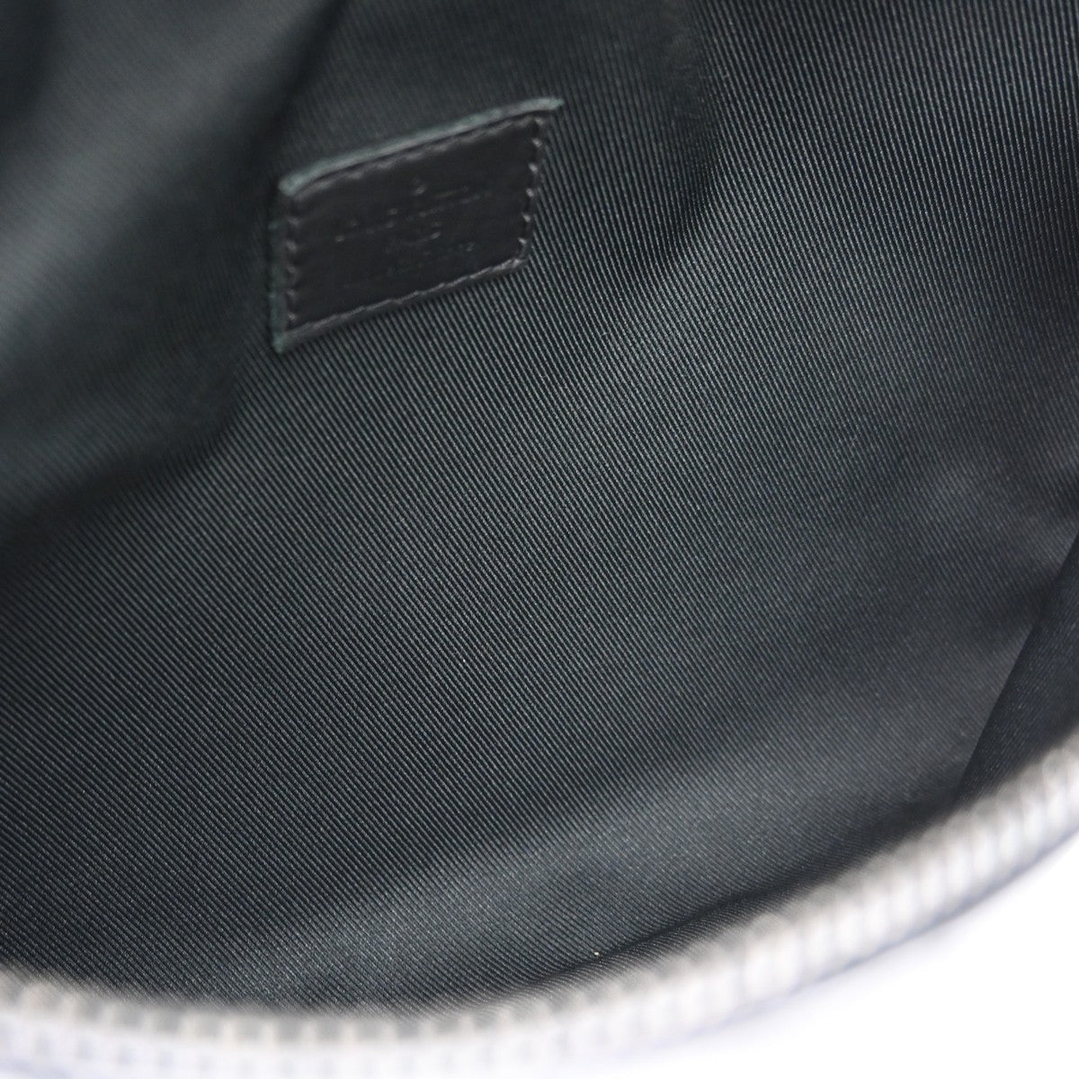 Louis Vuitton Discovery Bumbag Monogram Shadow Leather Black Leather Crossbody Bag Bag (Pre-Owned)
