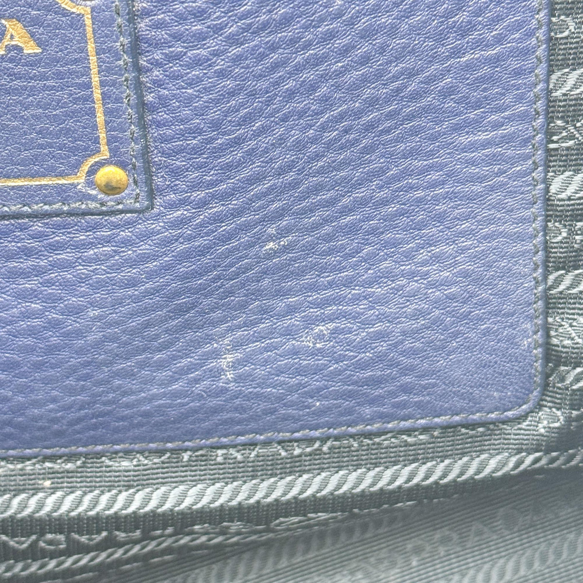 Prada Tote Vitello Daino Vitello Daino Navy Calfskin Tote Bag Bag (Pre-Owned)